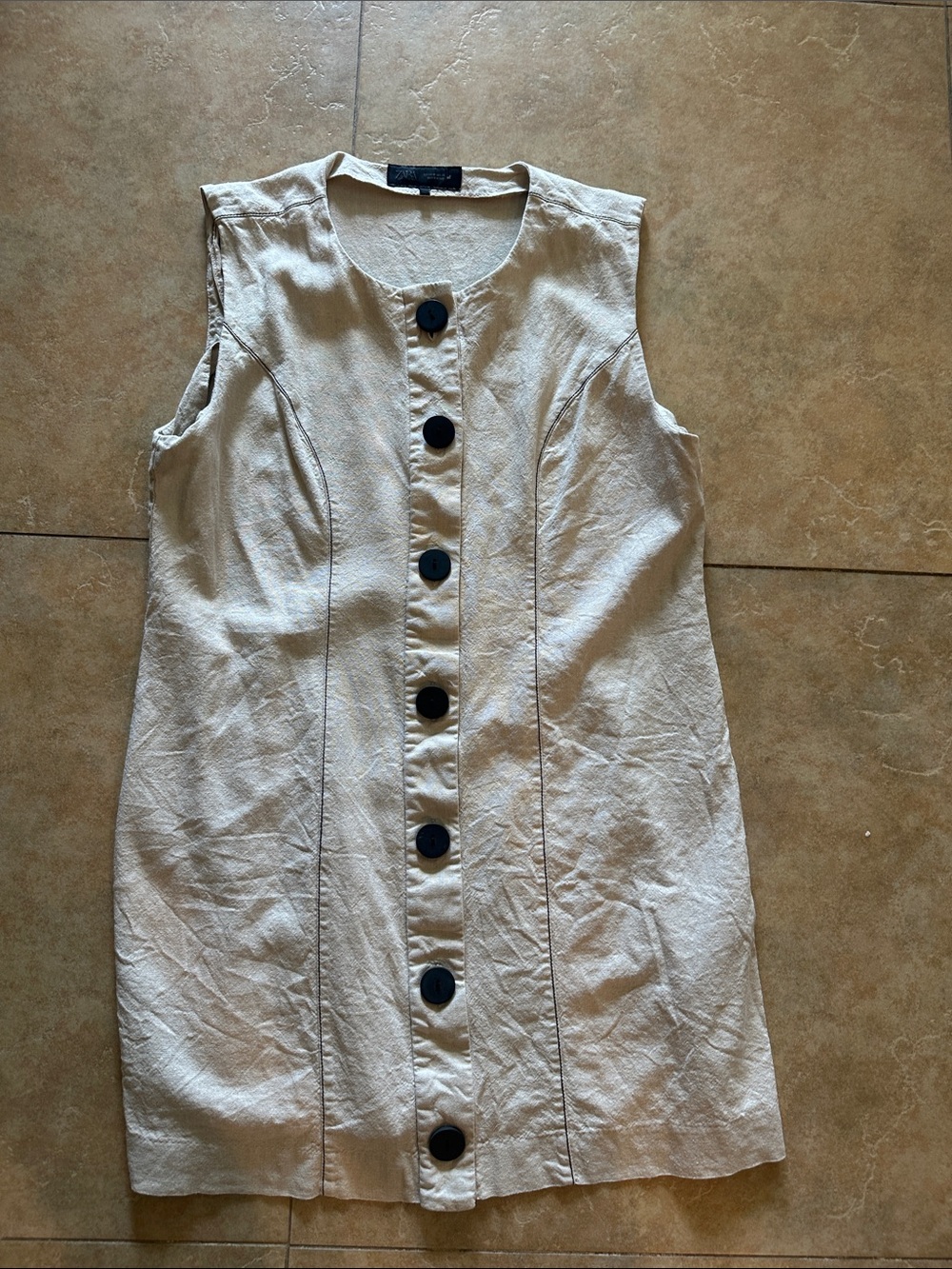 Sleeveless Button-Front Linen-Blend dress in Cream